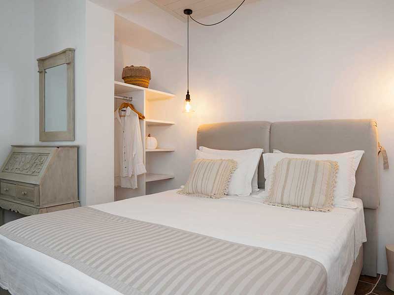 Chambre avec lit double