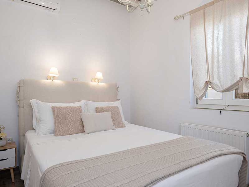 Chambre avec lit double