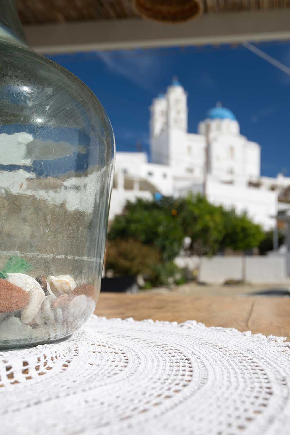 Vue vers l'église Ai Giannis
